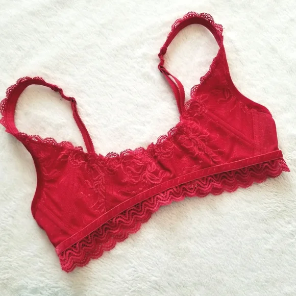 Victoria's Secret Vintage Embroidered Lace Mesh Velvet Balconet Sling Bra NWT